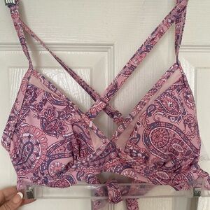 Bikini top
Size medium